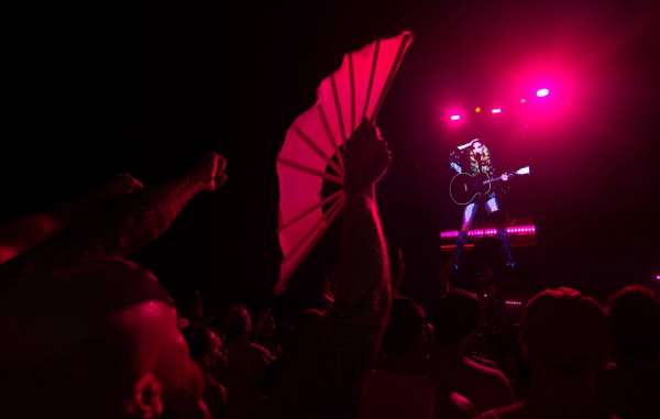 麦当娜在巴西海滩举办免费演唱会 超160万人参加